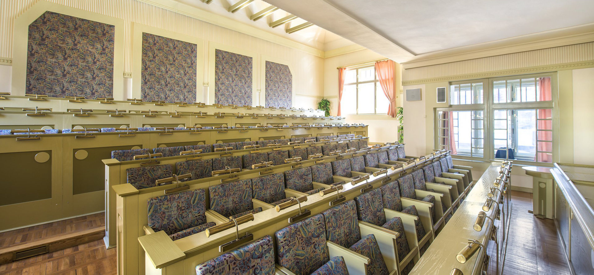 Změna místa konání